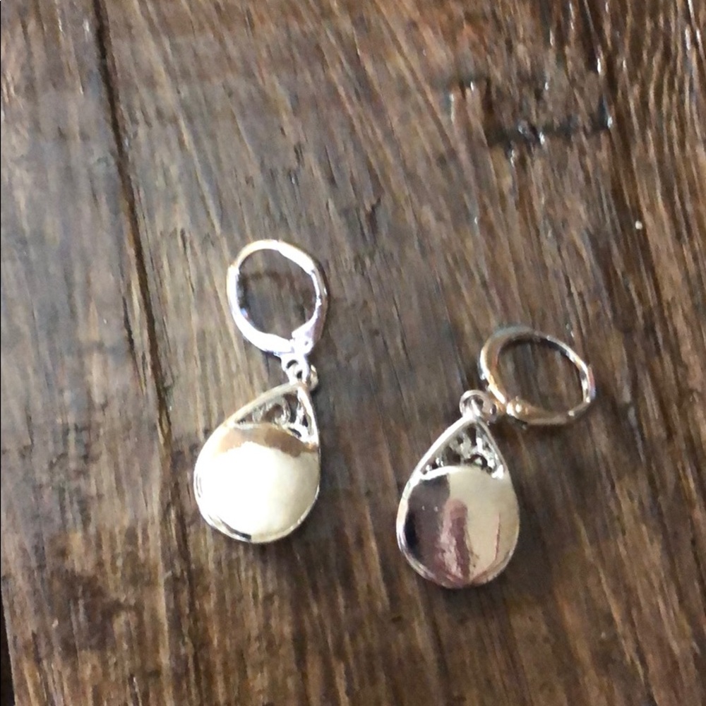 Silver and Pink Fashion Earrings lovely design - Picture 4 of 6